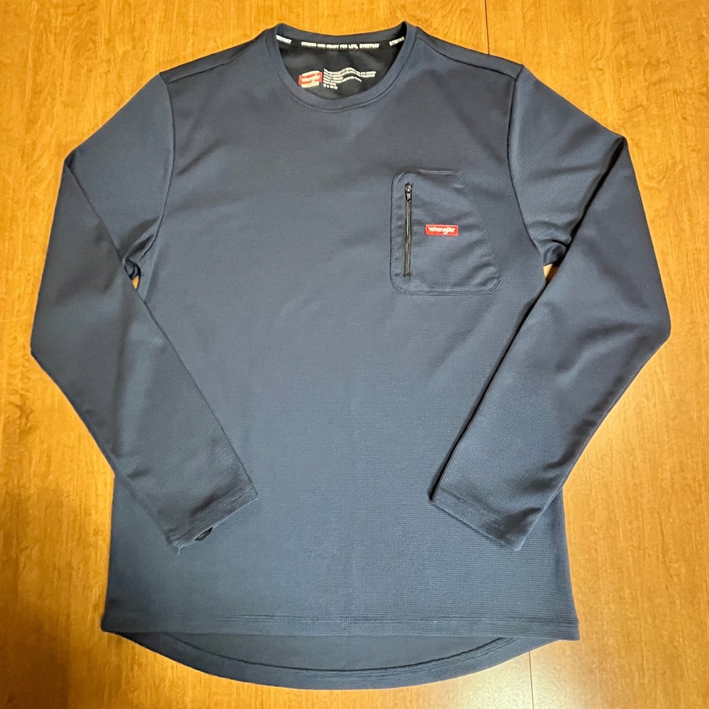Wrangler Workwear Men's Long Sleeve Pocket T-Shirt Moisture Wicking Blue Large